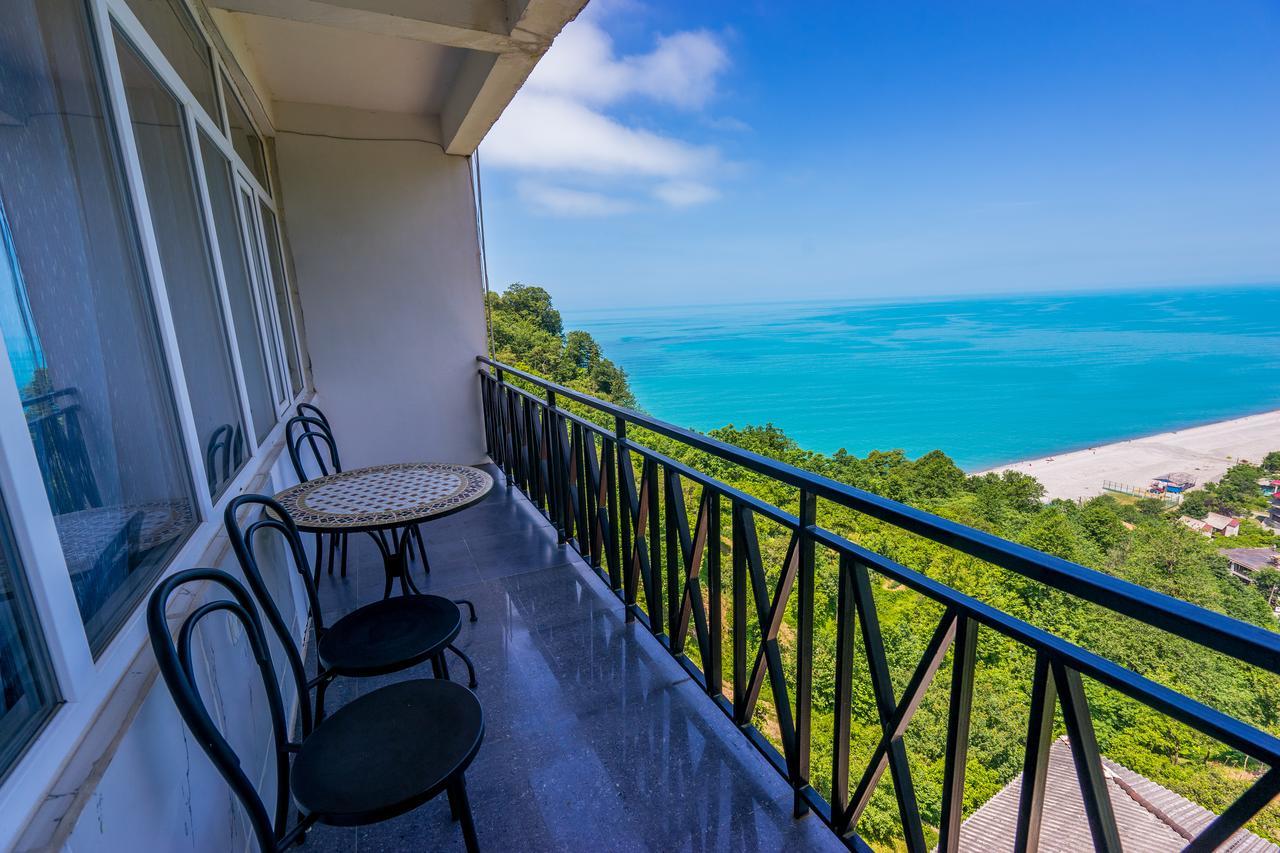 Aniva The Hotel Batumi Zewnętrze zdjęcie